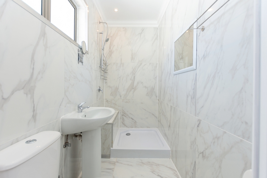 5 Bedroom Property for Sale in Golden Mile Western Cape